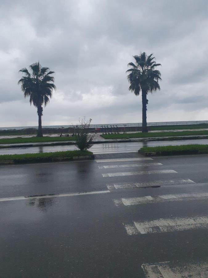 The Fresh Wave Hotel Batumi Esterno foto