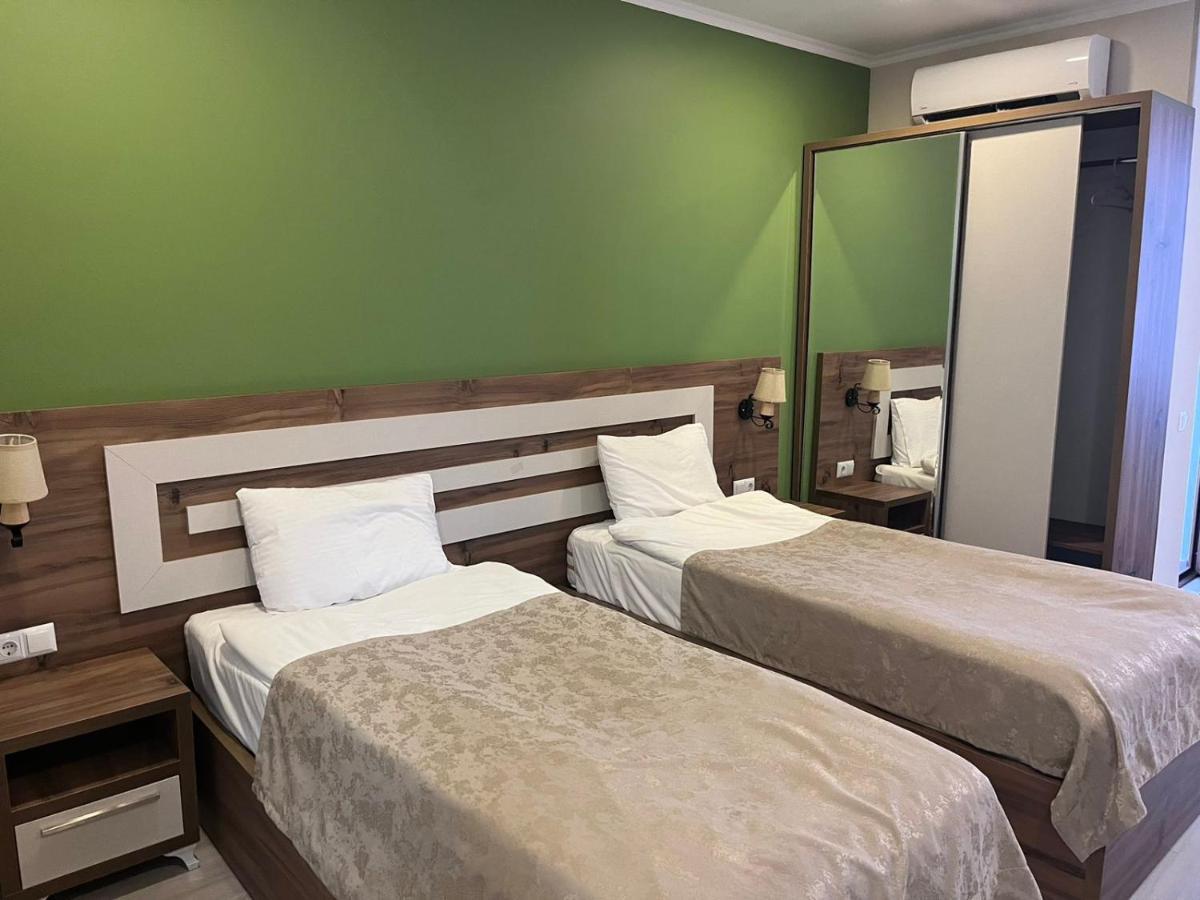 The Fresh Wave Hotel Batumi Esterno foto