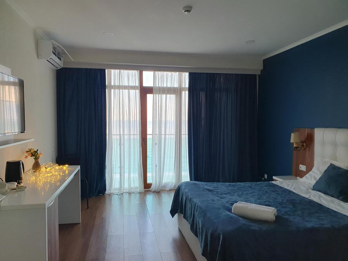 The Fresh Wave Hotel Batumi Esterno foto