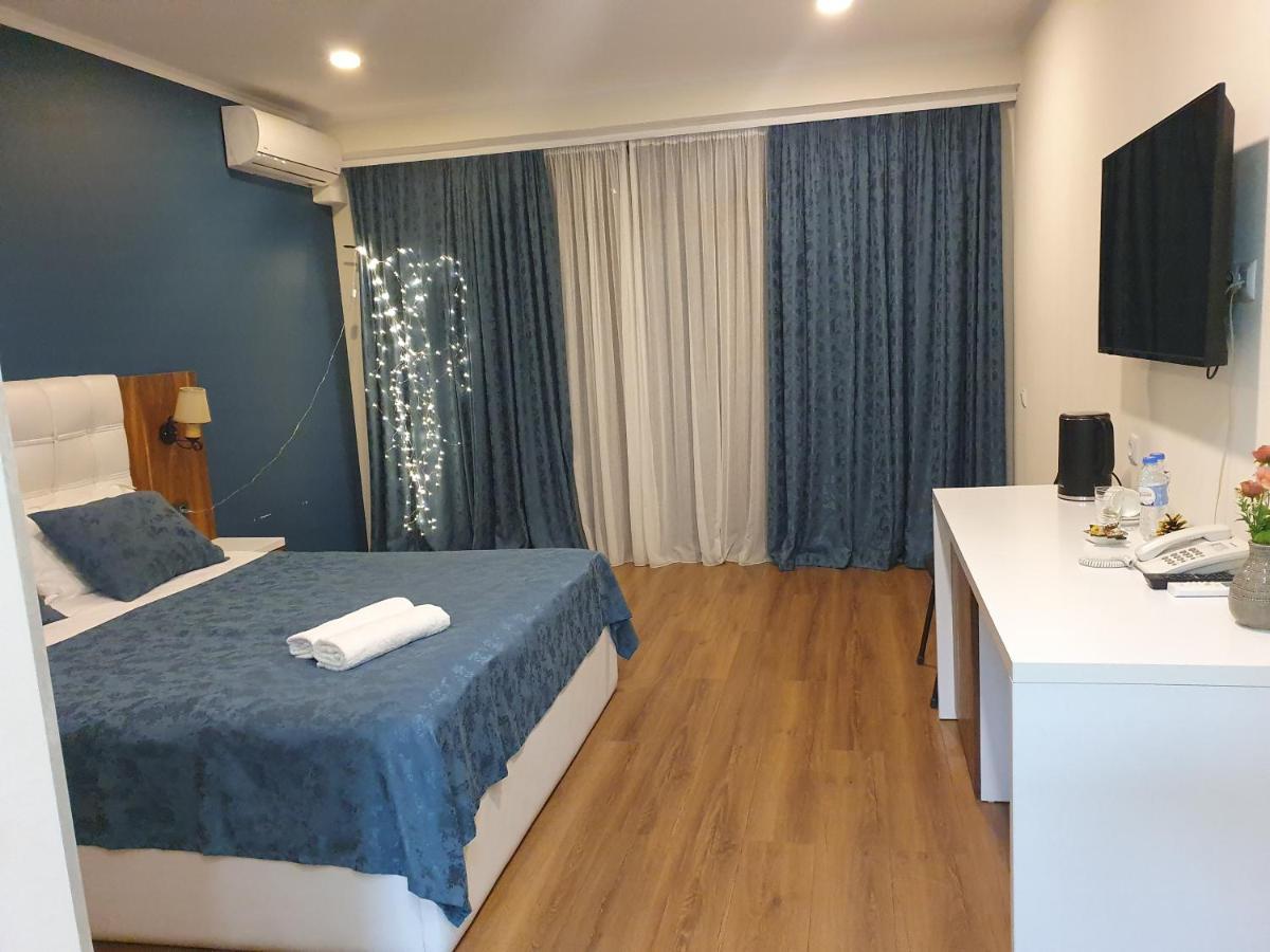 The Fresh Wave Hotel Batumi Esterno foto