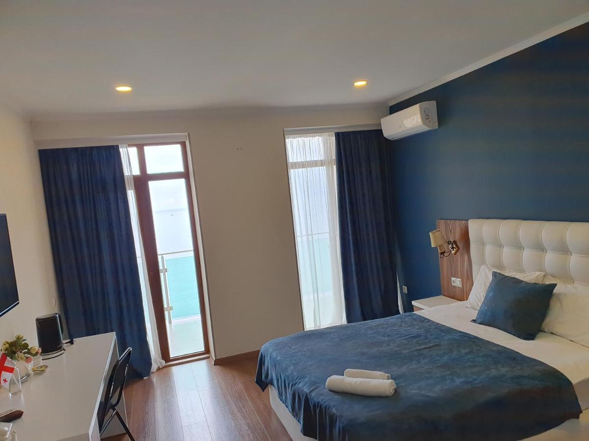 The Fresh Wave Hotel Batumi Esterno foto